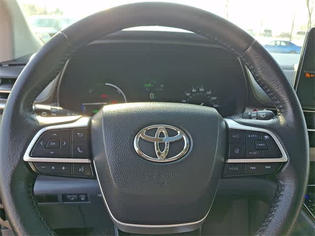 2024 Toyota Sienna XLE