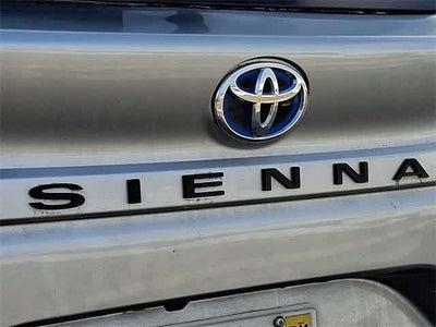 2024 Toyota Sienna XLE