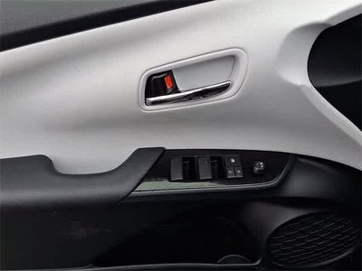 2022 Toyota Prius L Eco