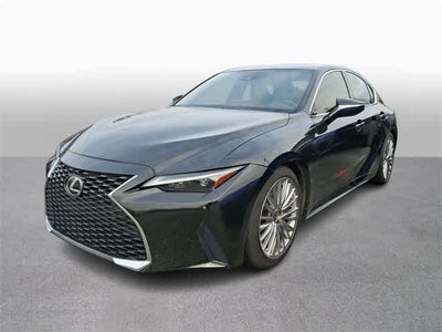 2022 Lexus IS 