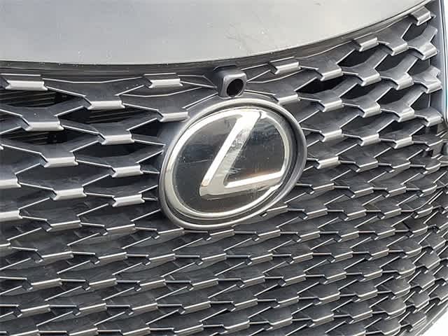 2022 Lexus IS 