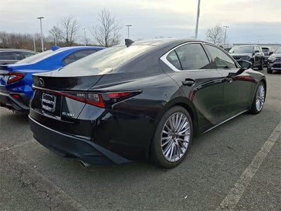 2022 Lexus IS 