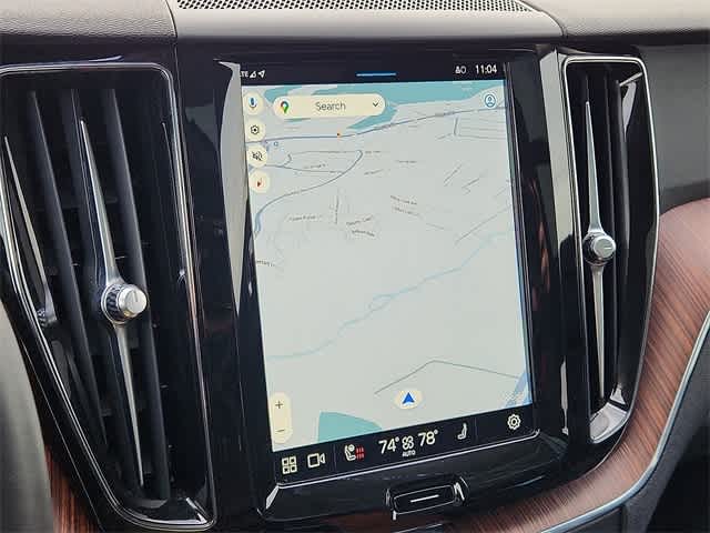 2024 Volvo XC60 Plus Dark Theme