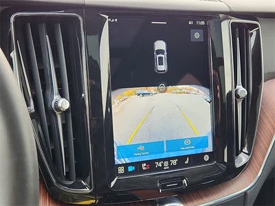 2024 Volvo XC60 Plus Dark Theme