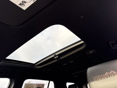 2022 Chevrolet Traverse High Country