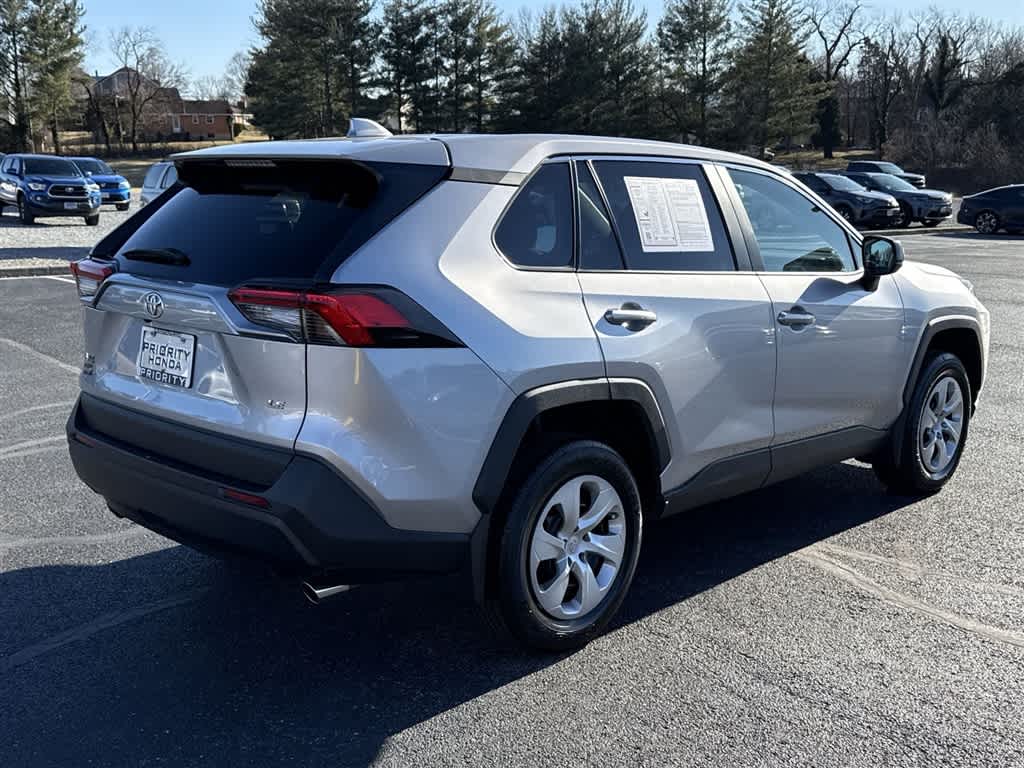 2023 Toyota RAV4 LE