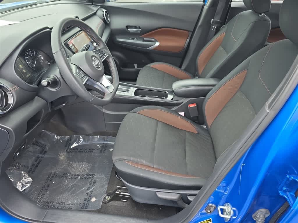 2024 Nissan Kicks SR