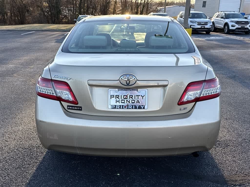 2011 Toyota Camry LE