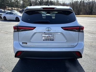 2022 Toyota Highlander LE
