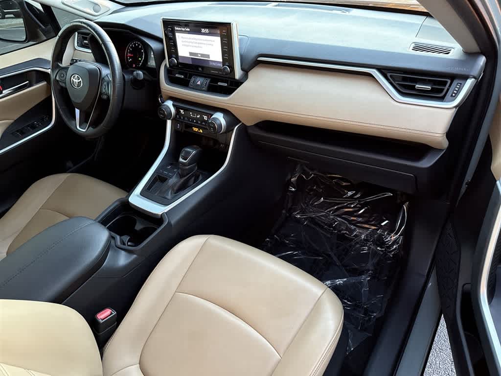 2019 Toyota RAV4 XLE Premium