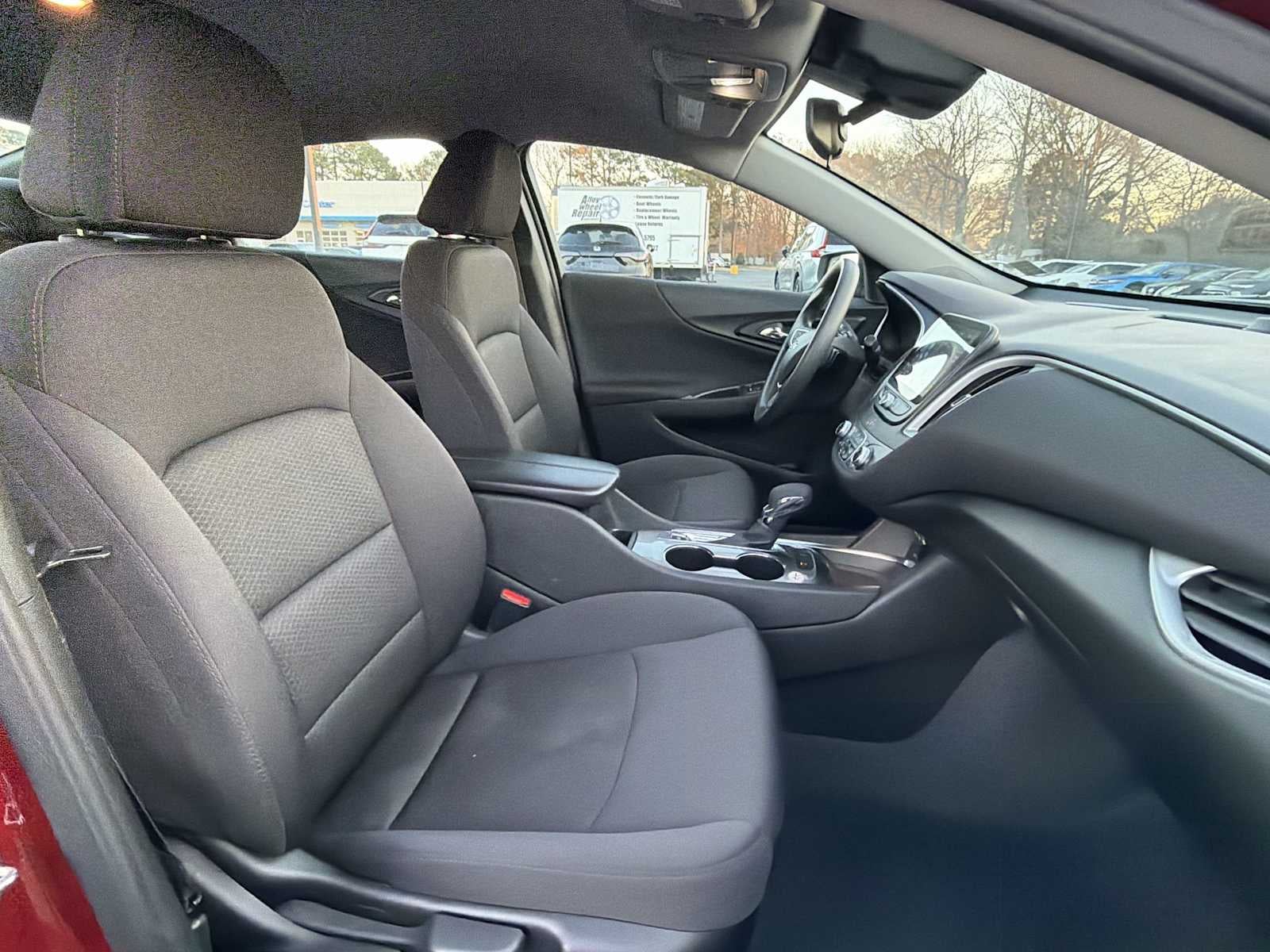 2025 Chevrolet Malibu LT