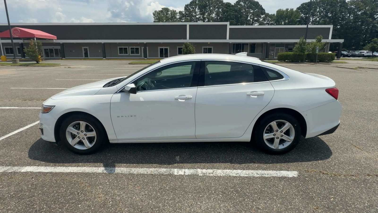2024 Chevrolet Malibu LT