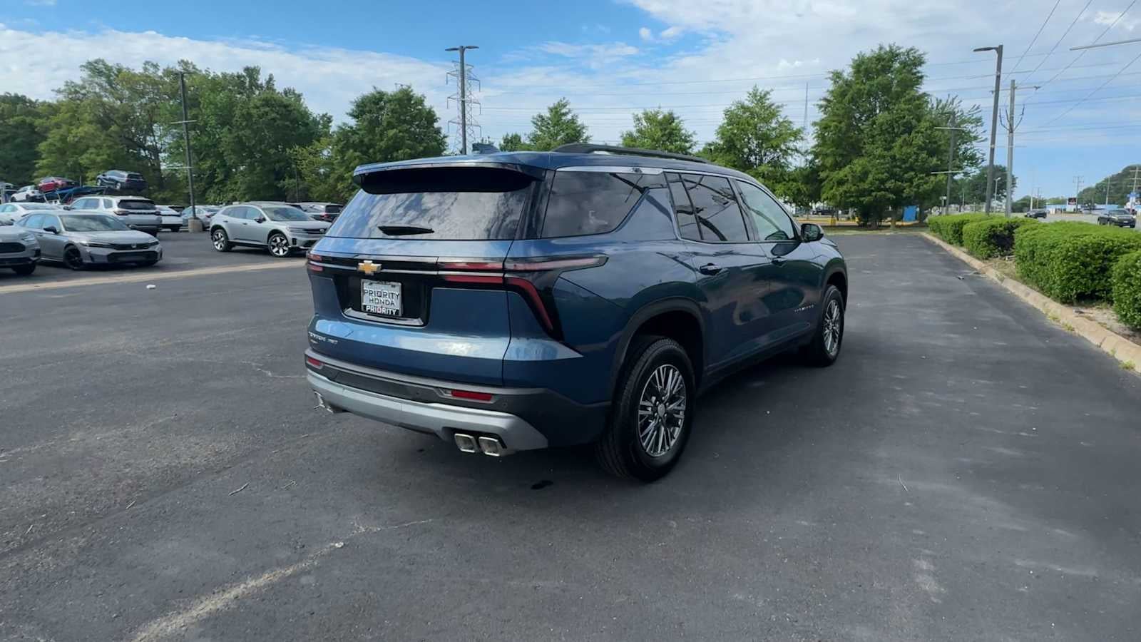 2026 Chevrolet Traverse AWD LT