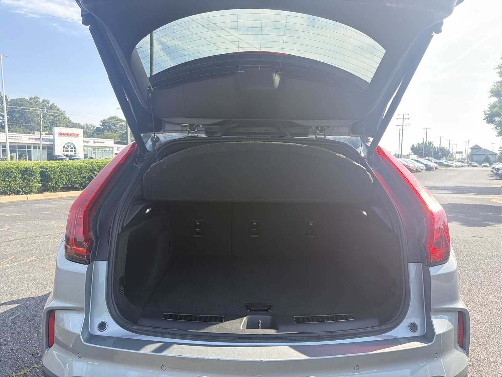 2025 Cadillac XT4 FWD Premium Luxury