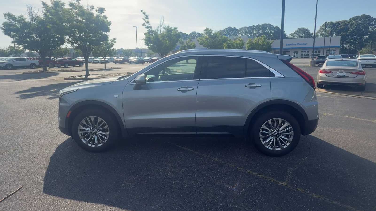 2025 Cadillac XT4 FWD Premium Luxury