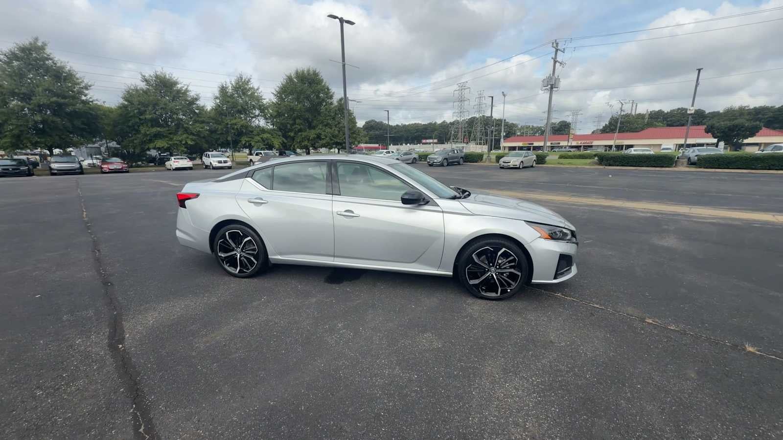 2024 Nissan Altima 2.5 SR