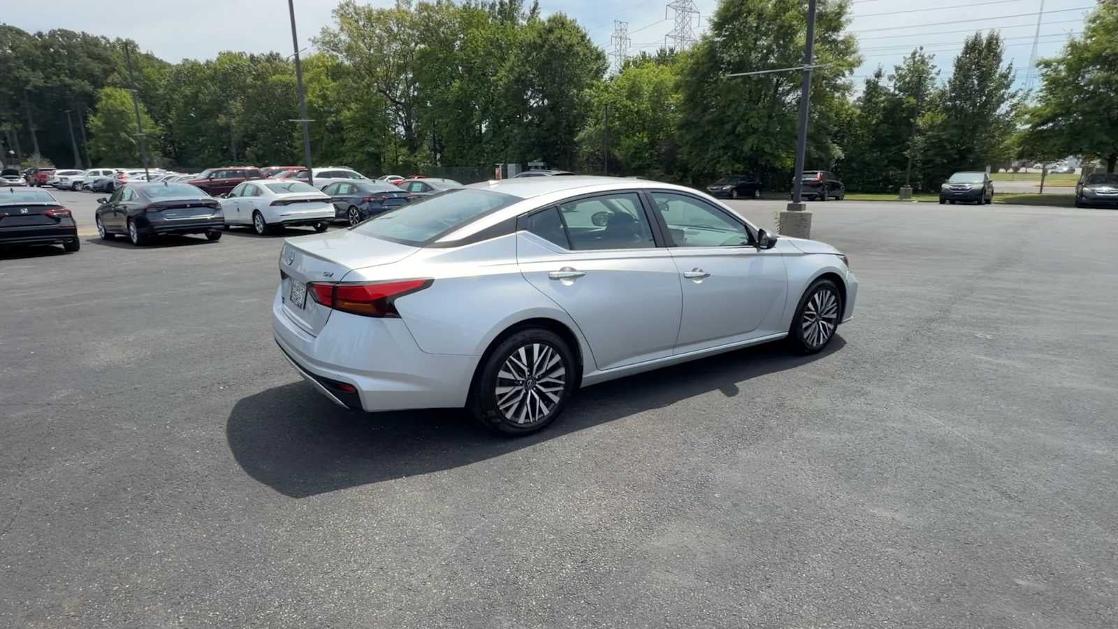 2024 Nissan Altima 2.5 SV