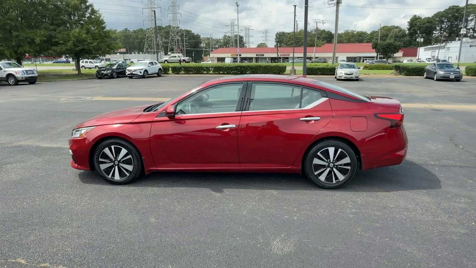2020 Nissan Altima 2.5 SV