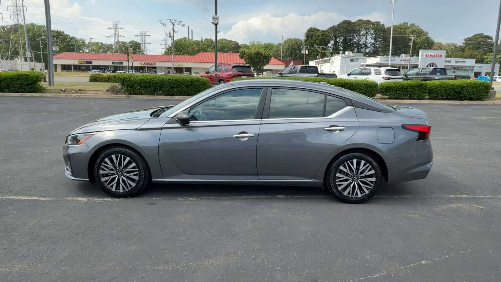 2024 Nissan Altima 2.5 SV