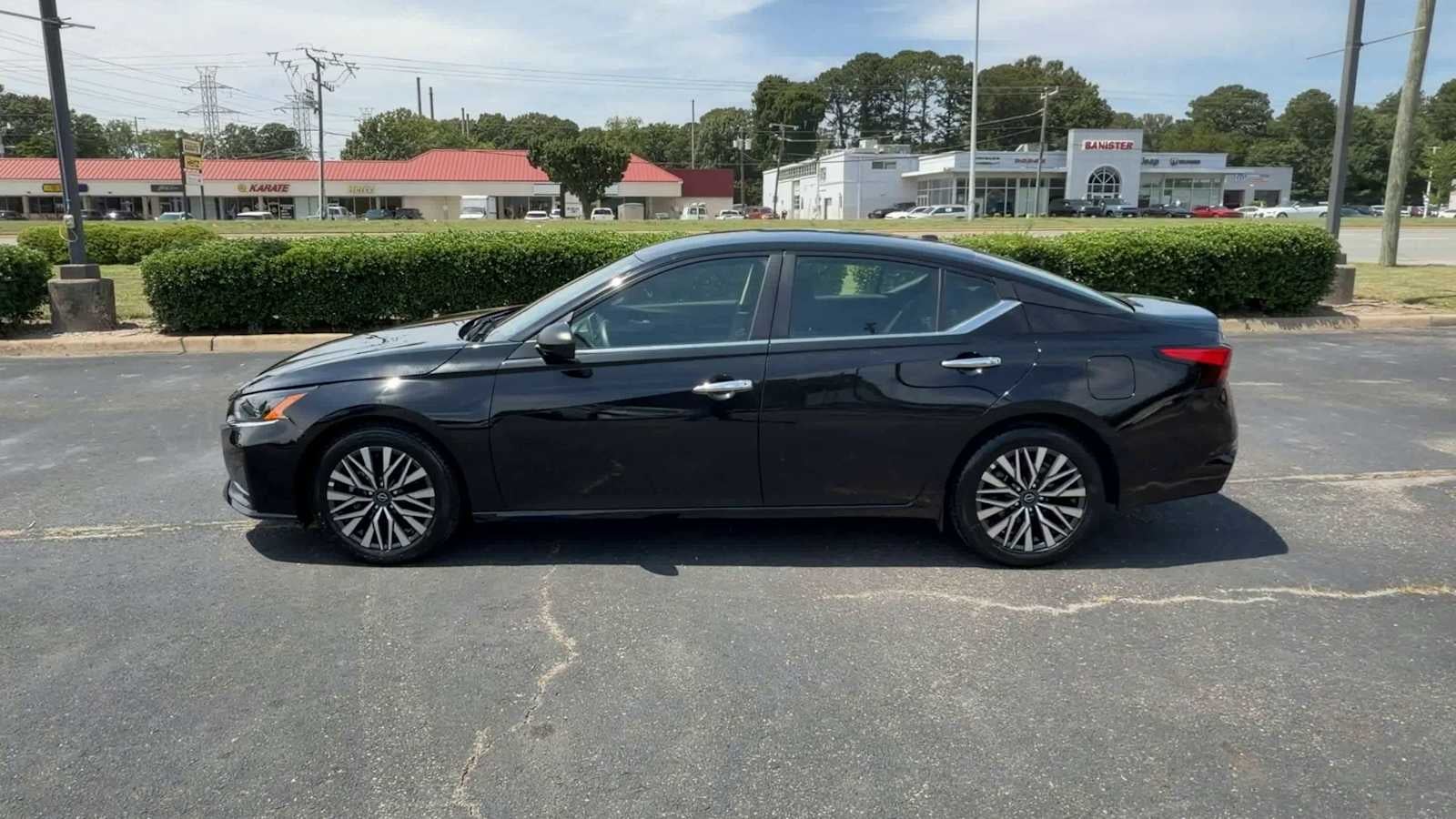 2025 Nissan Altima SV