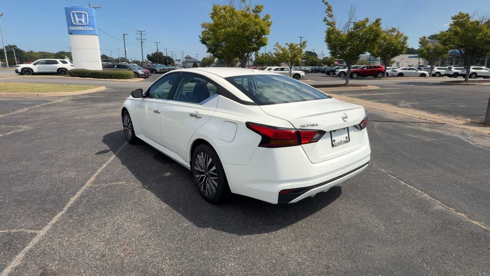 2025 Nissan Altima SV