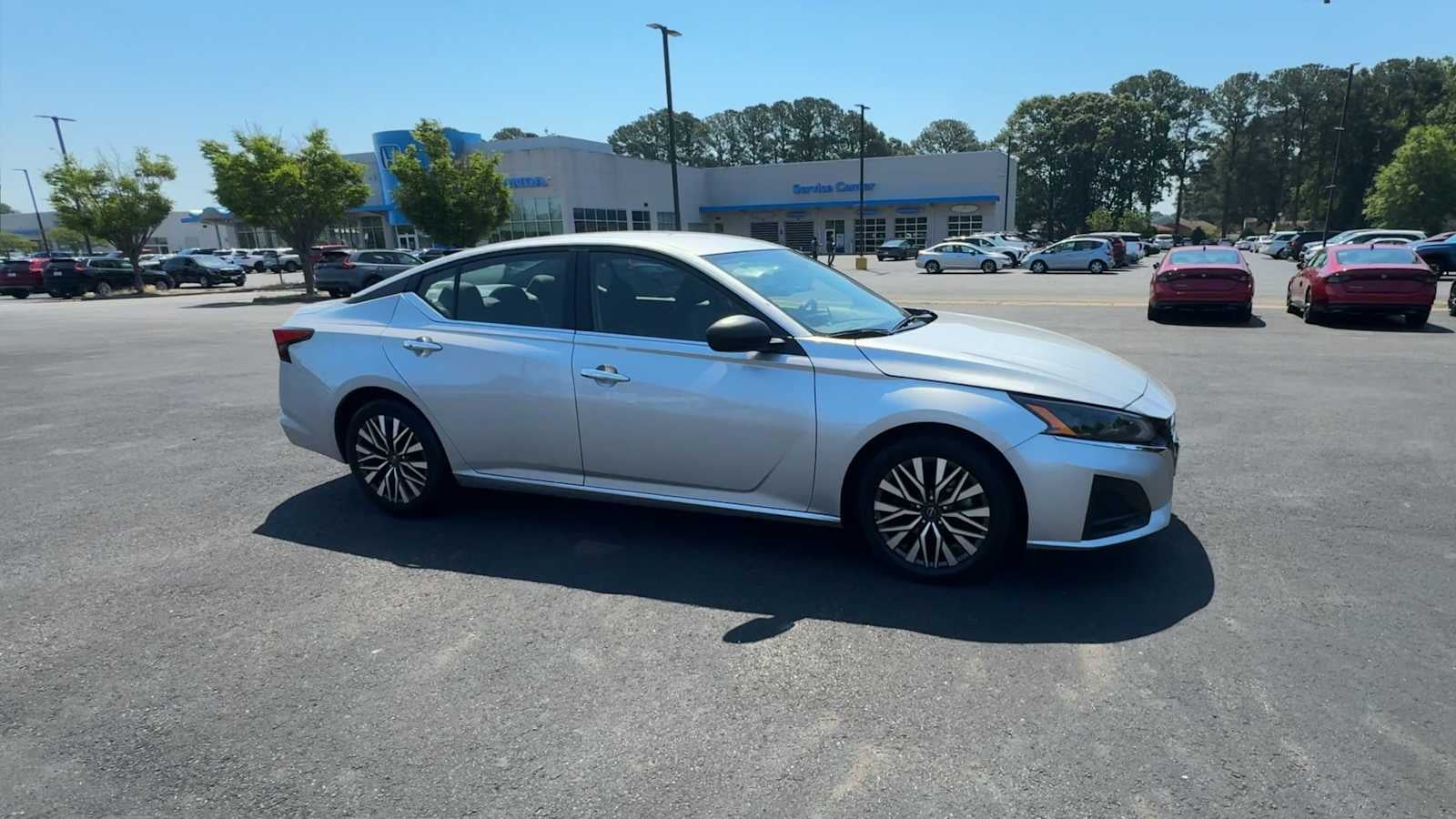 2024 Nissan Altima 2.5 SV