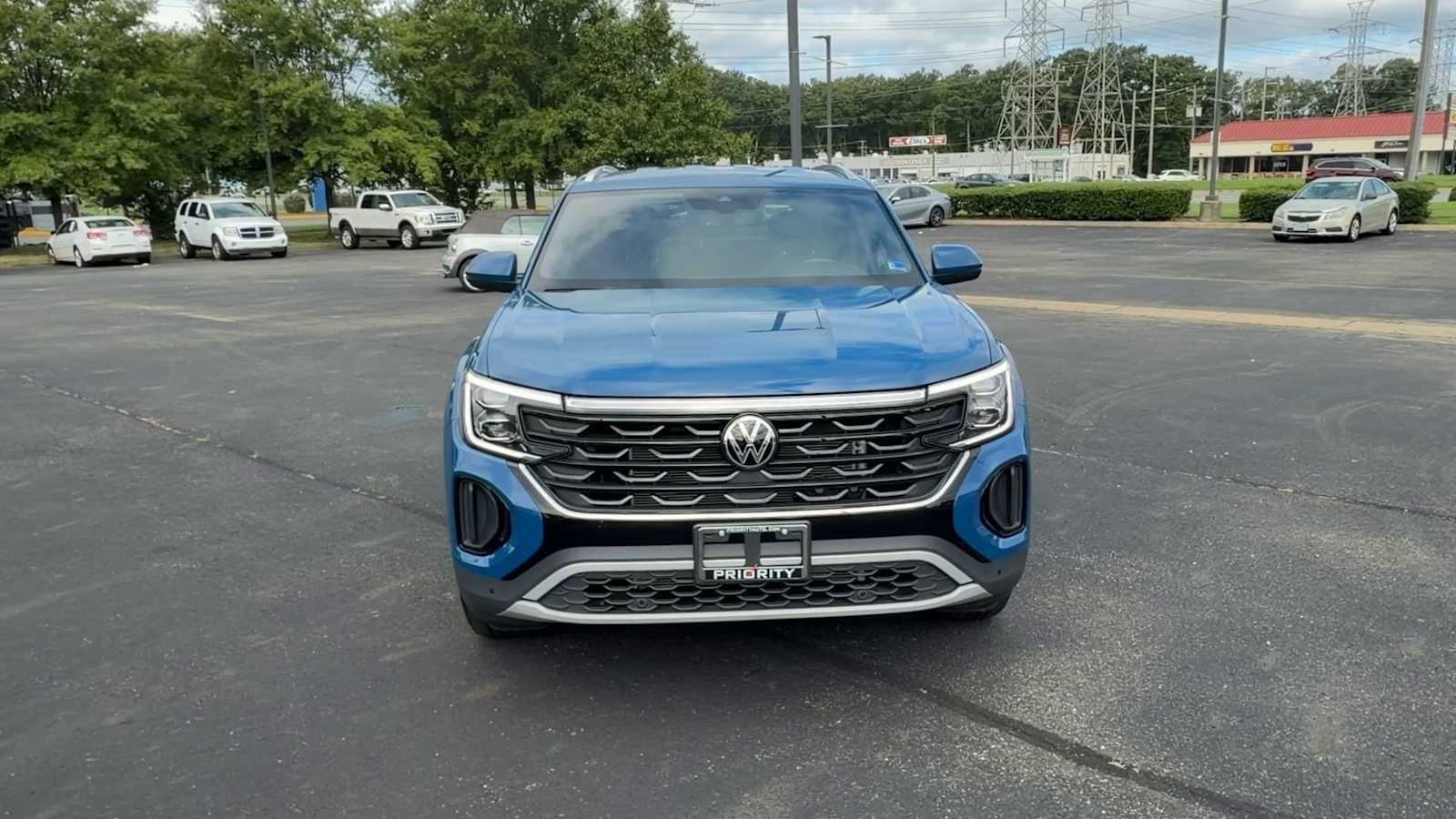2026 Volkswagen Atlas Cross Sport 2.0T SE w/Technology