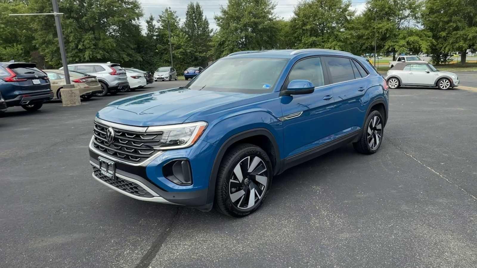 2026 Volkswagen Atlas Cross Sport 2.0T SE w/Technology