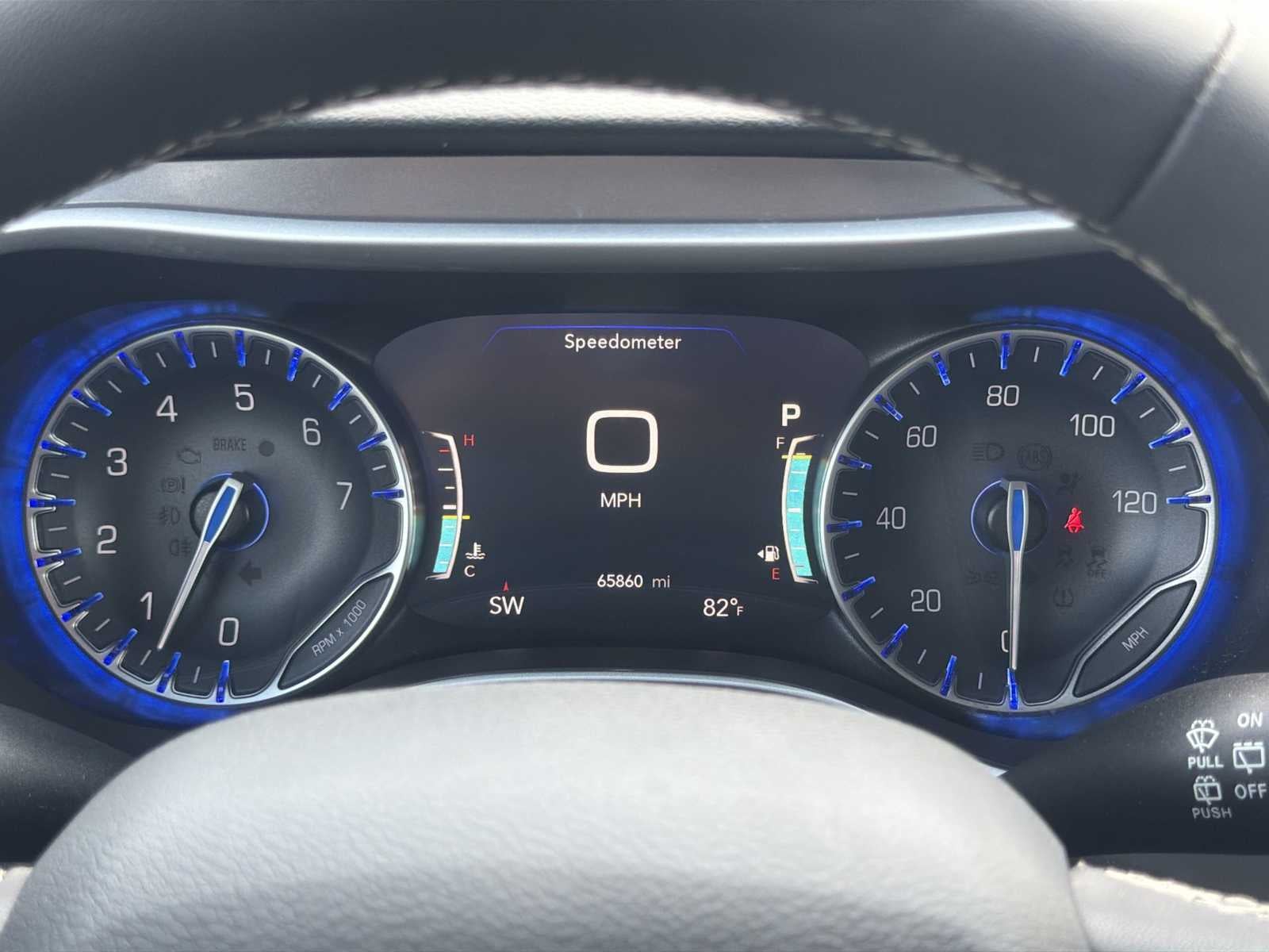 2025 Chrysler Pacifica Select