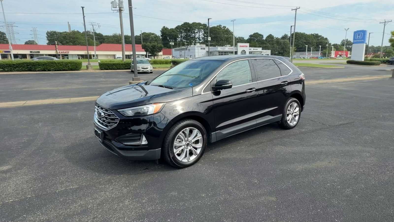2024 Ford Edge Titanium
