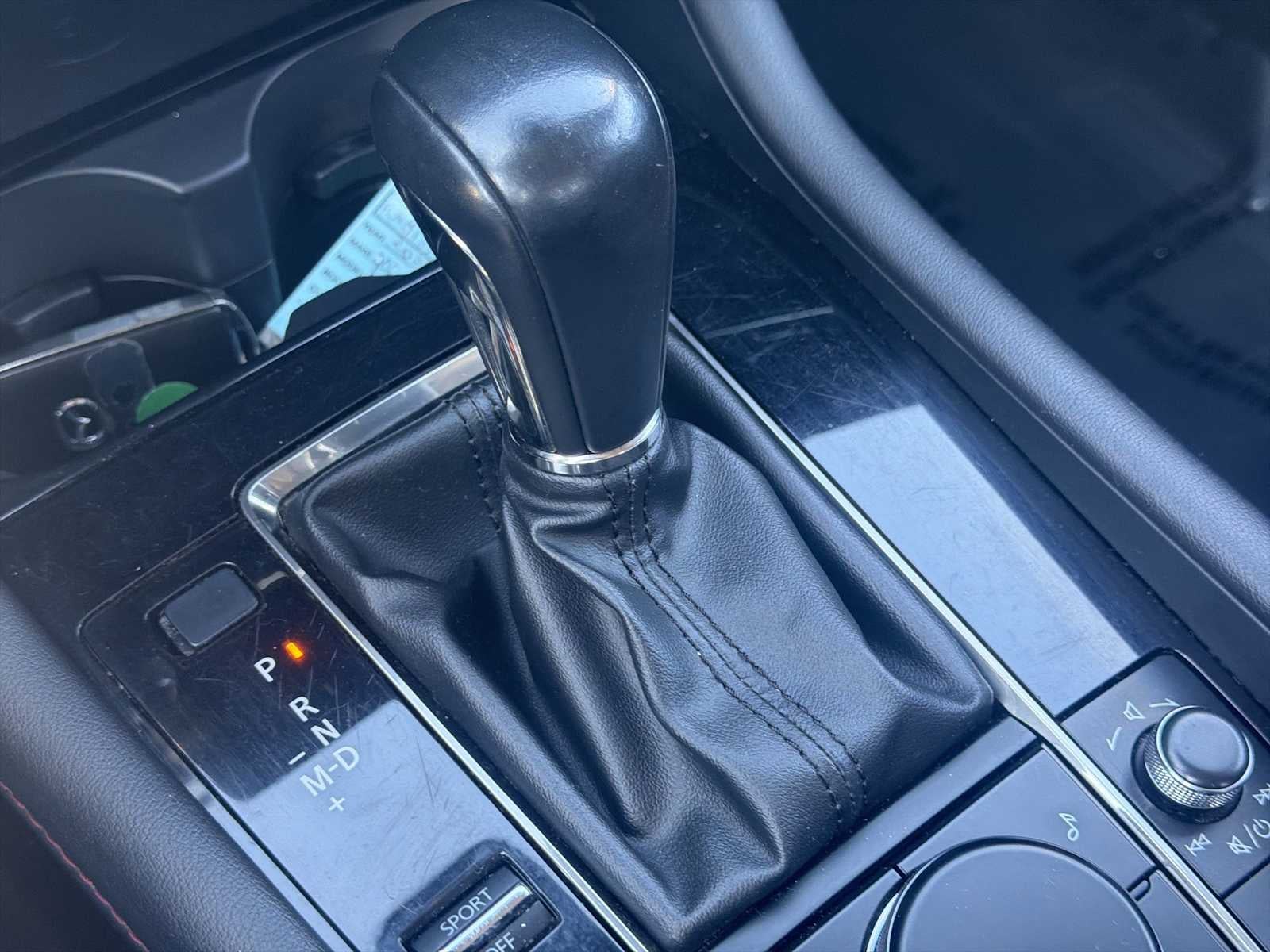 2024 Mazda Mazda3 Sedan 2.5 S Carbon Edition