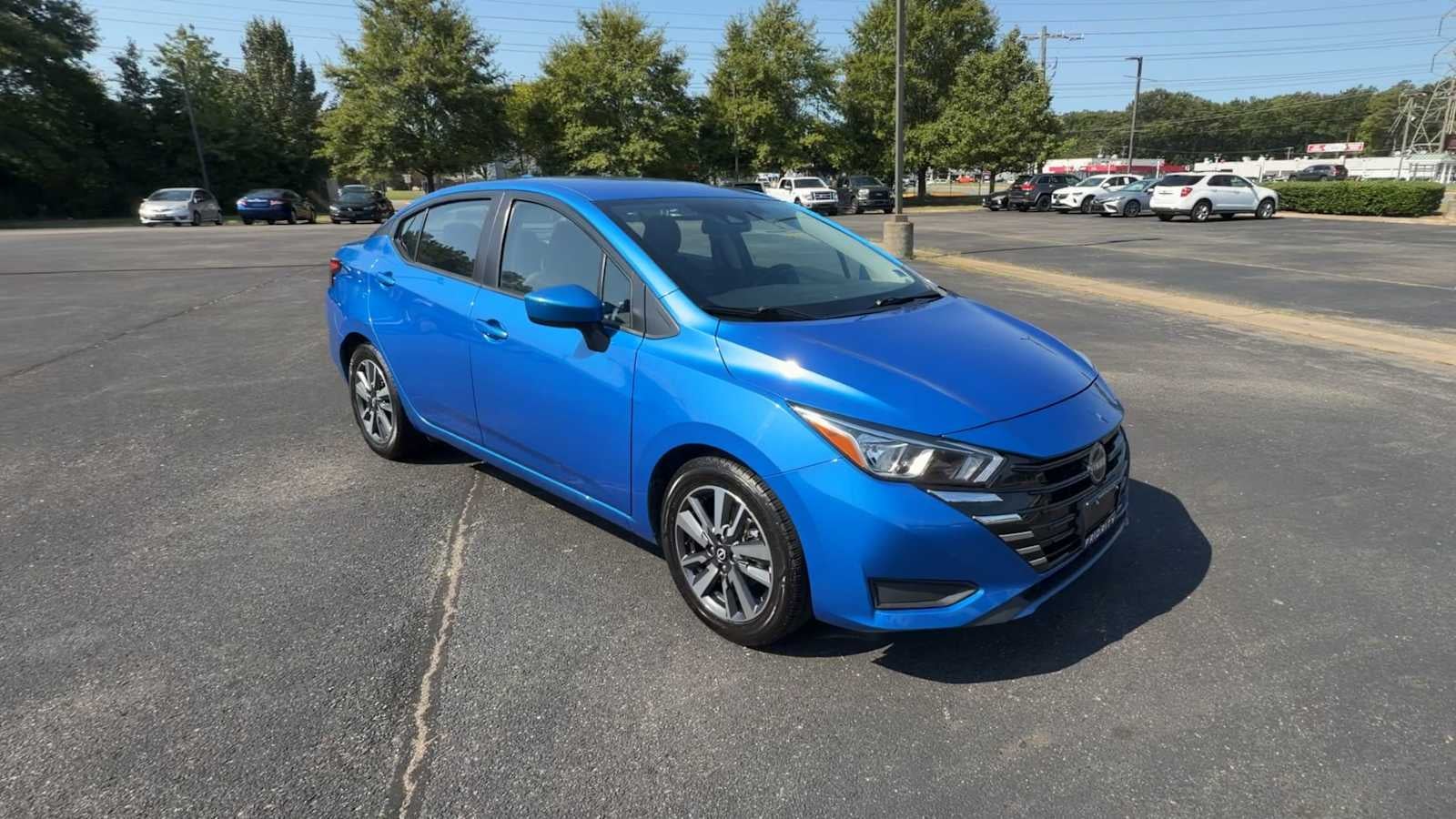 2023 Nissan Versa SV