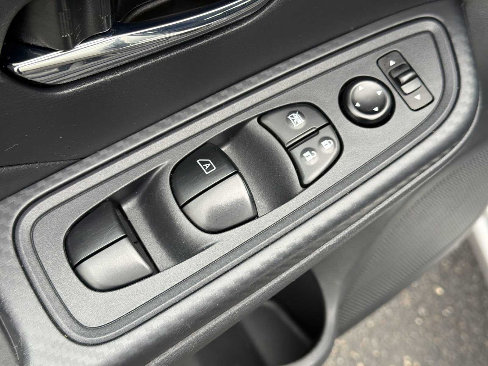 2024 Nissan Versa SV