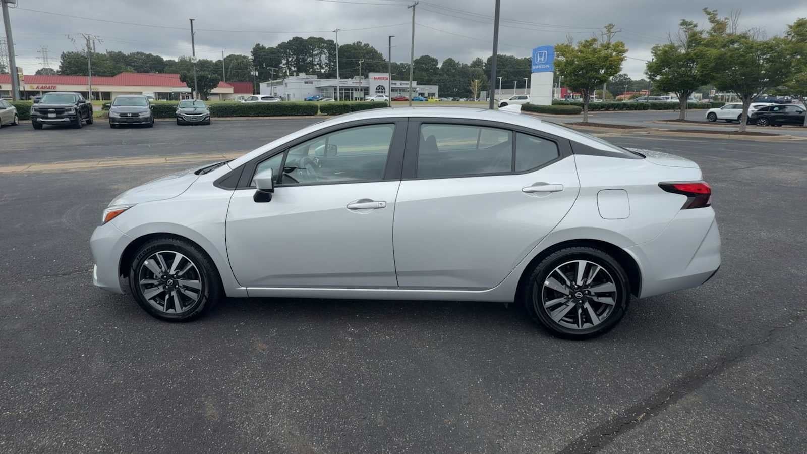 2024 Nissan Versa SV