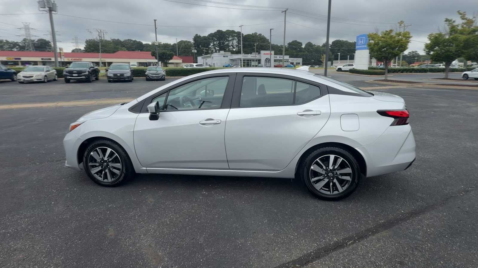 2024 Nissan Versa SV