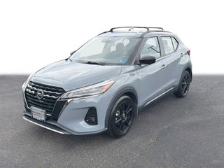 2021 Nissan Kicks SR