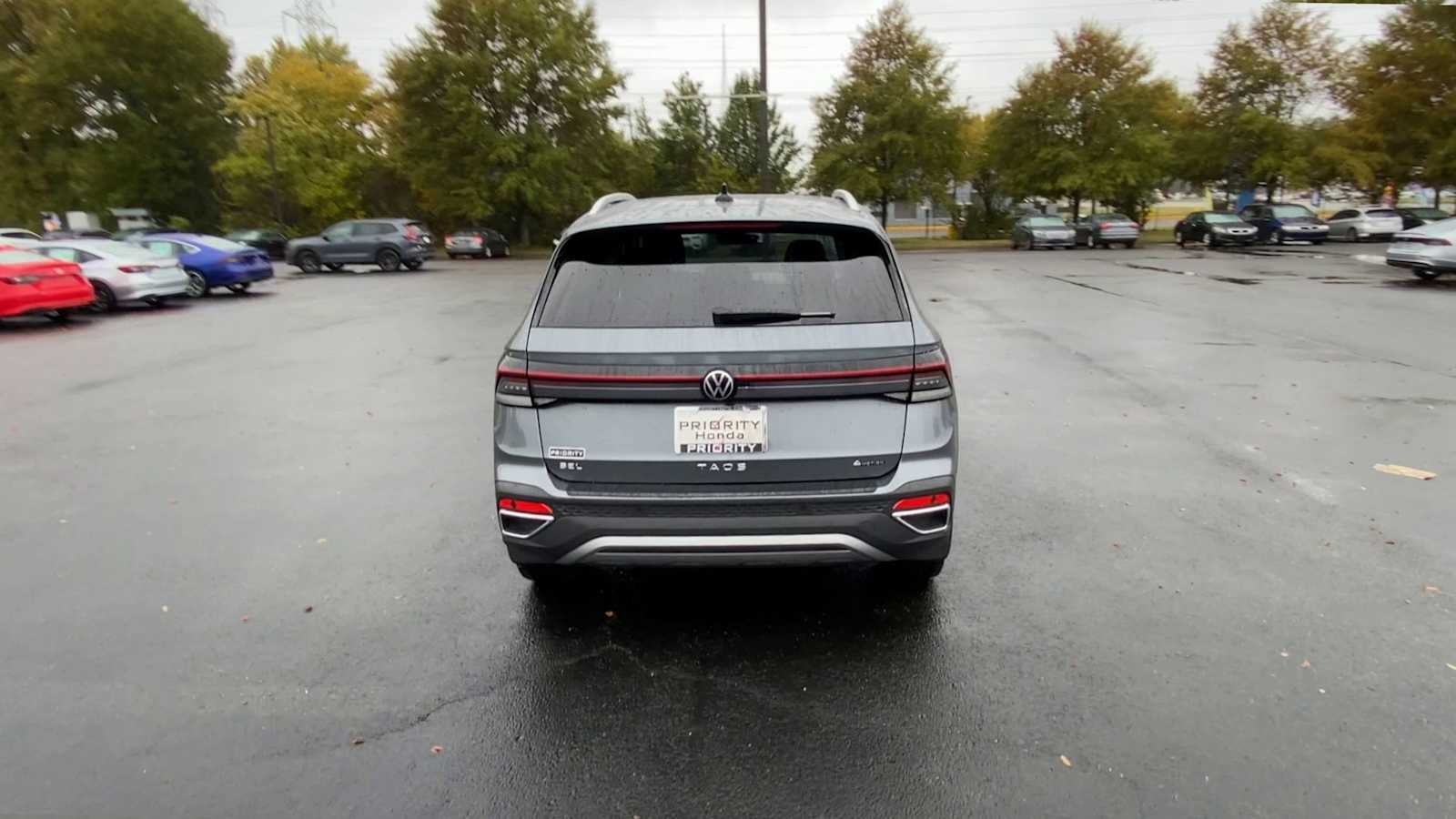 2025 Volkswagen Taos SEL