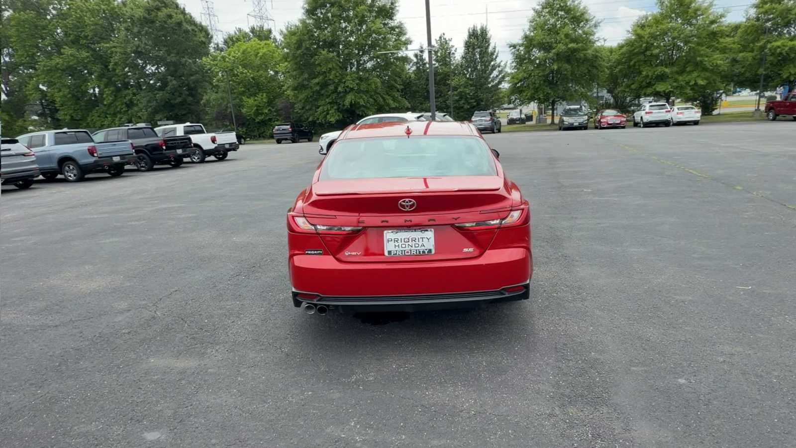2025 Toyota Camry SE