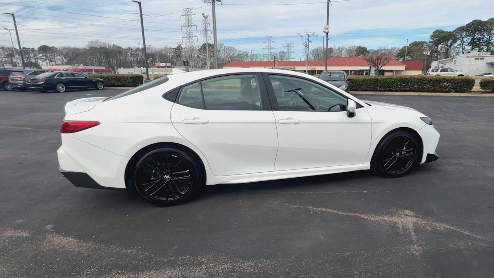 2025 Toyota Camry SE