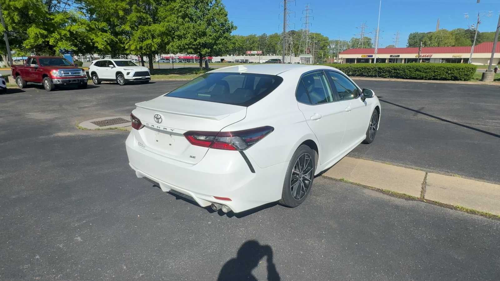 2024 Toyota Camry SE
