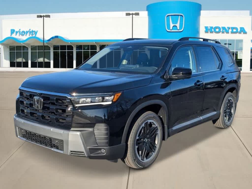 2026 Honda Pilot Touring Blackout AWD's photo