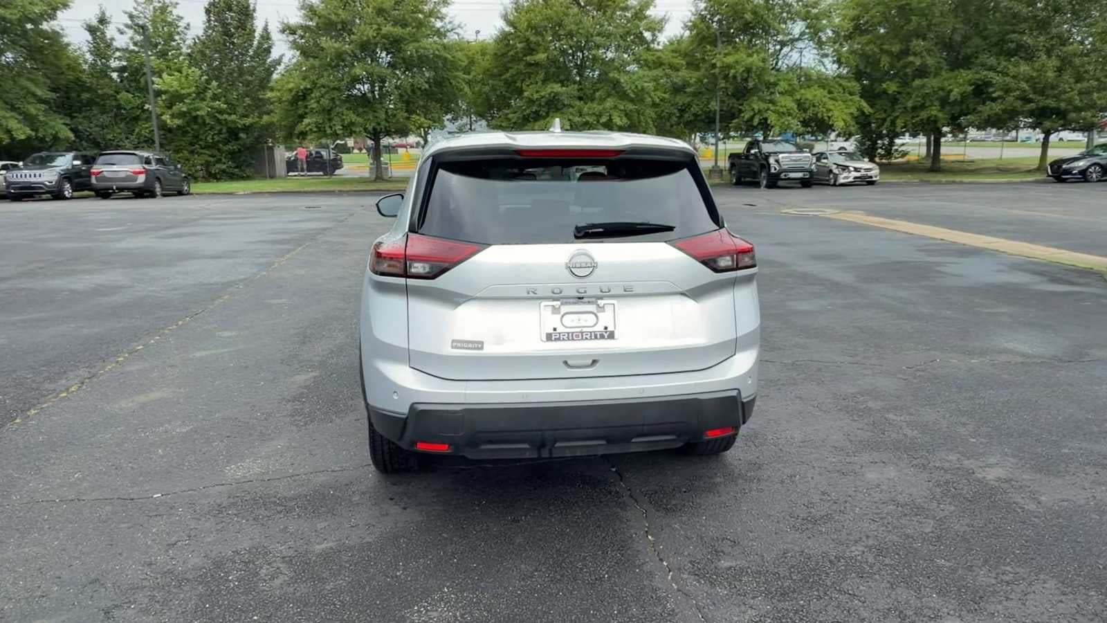 2025 Nissan Rogue SV