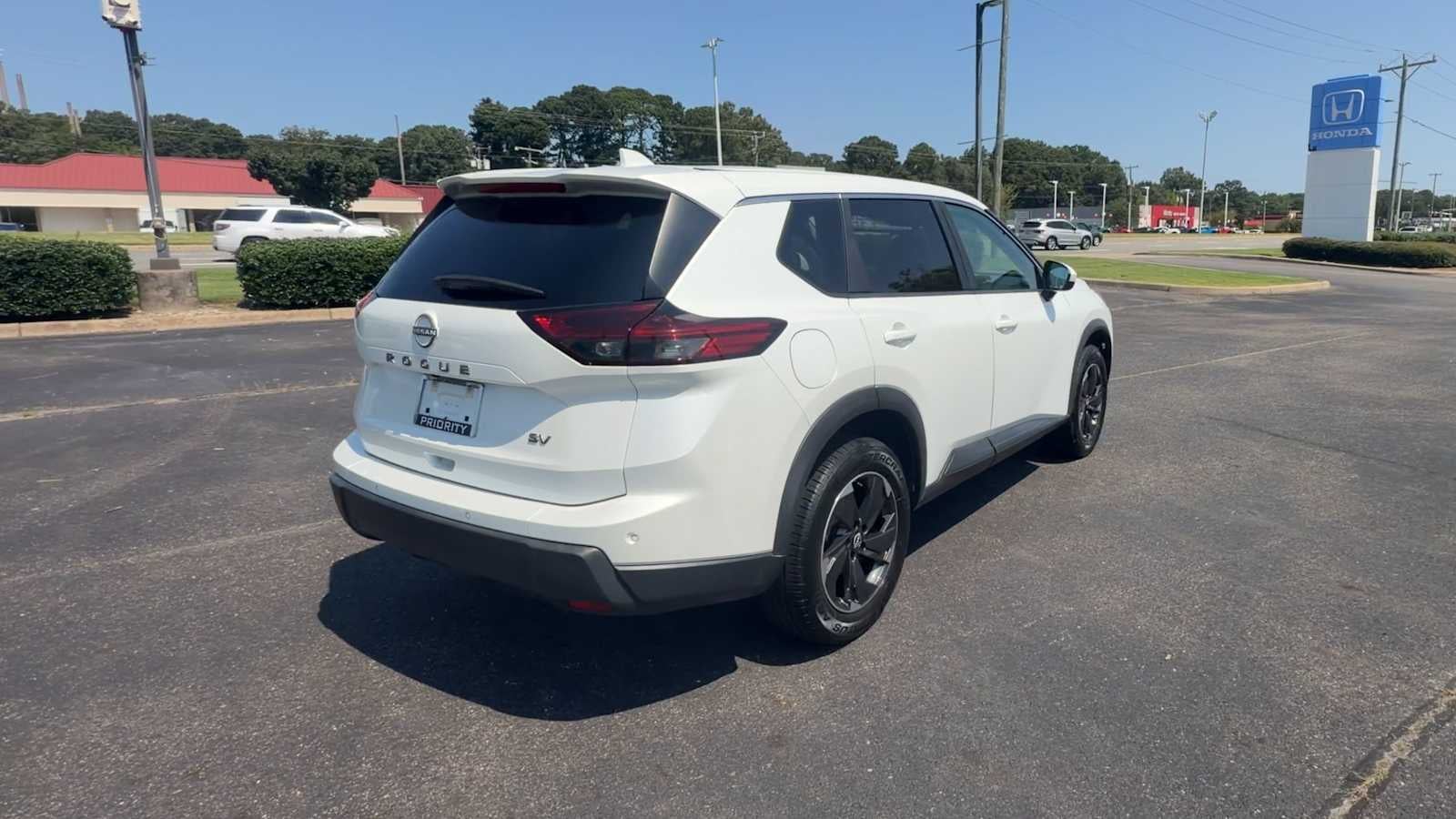 2024 Nissan Rogue SV