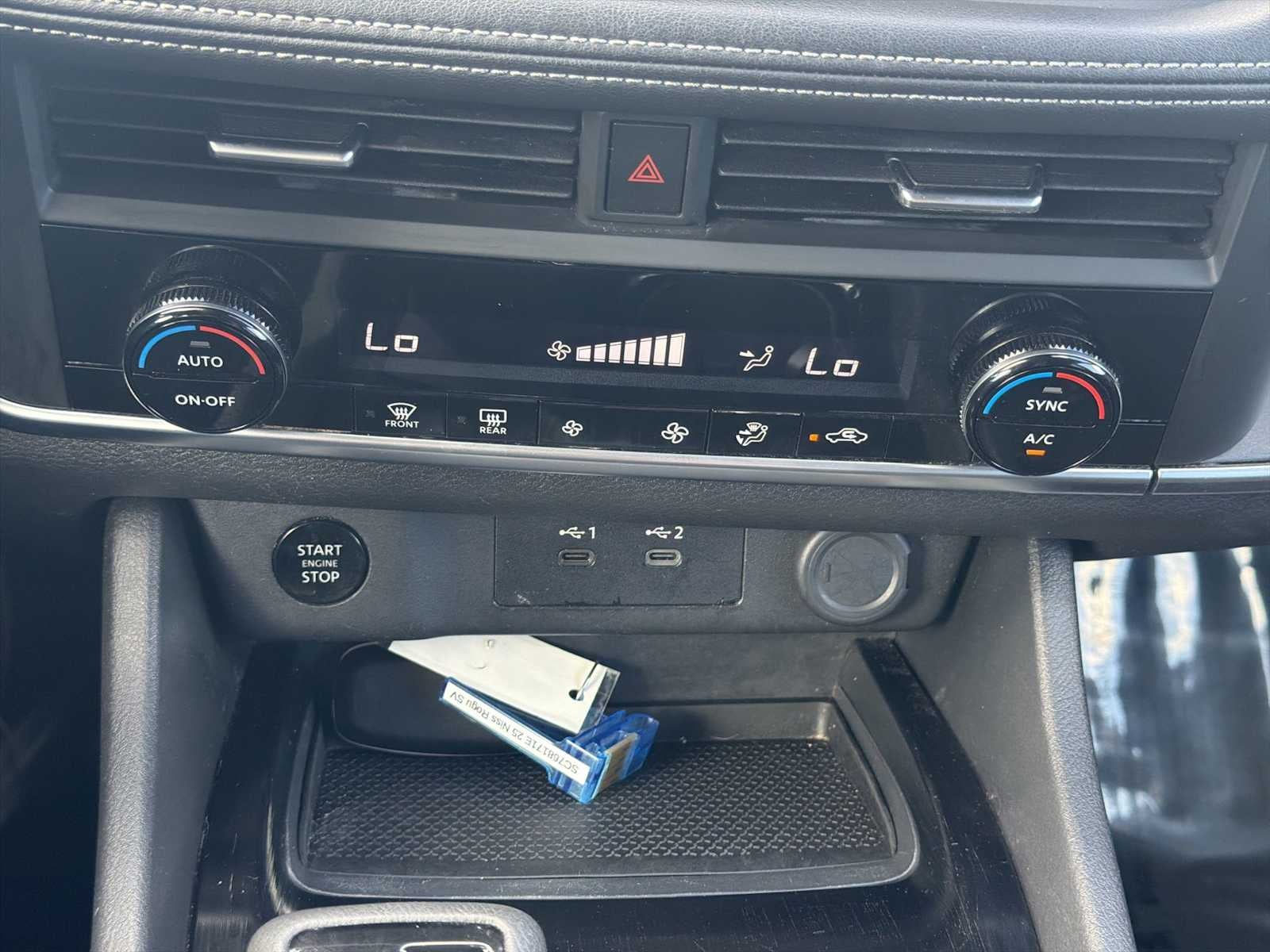2025 Nissan Rogue SV