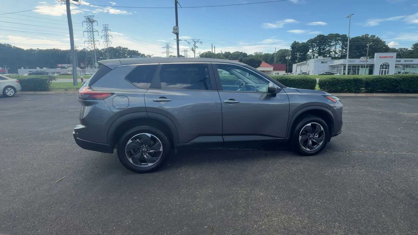 2025 Nissan Rogue SV