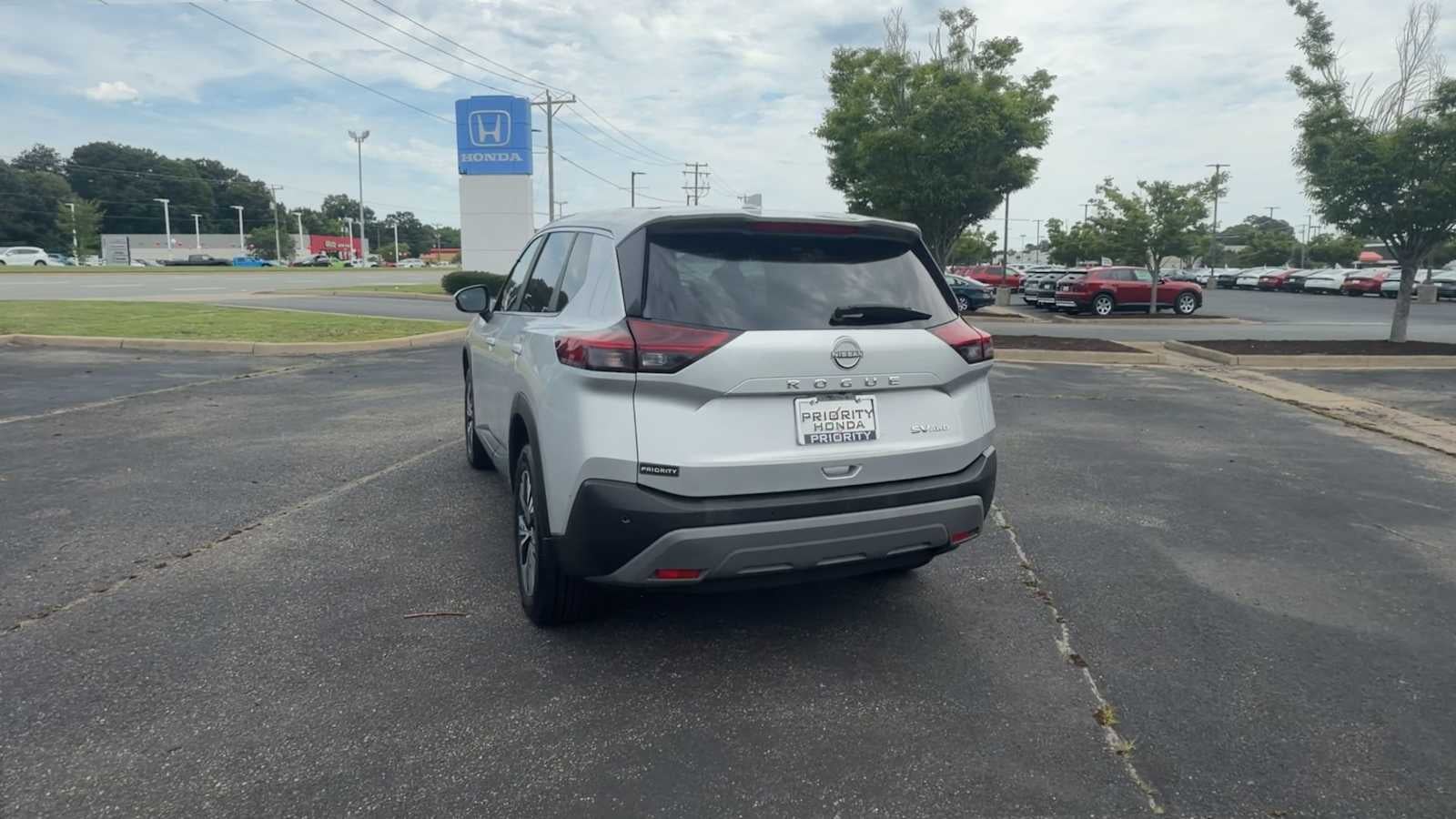 2023 Nissan Rogue SV