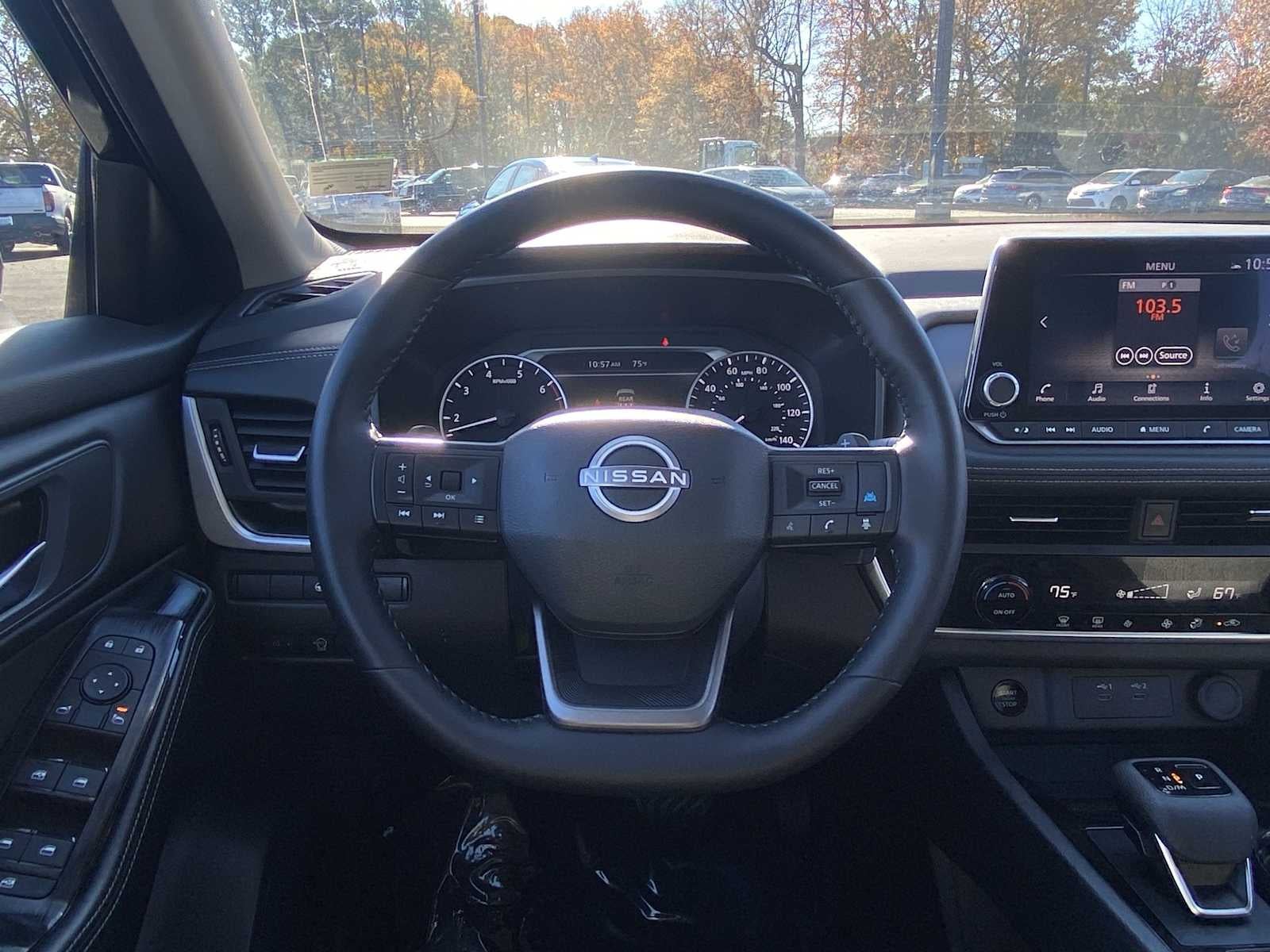 2025 Nissan Rogue SV