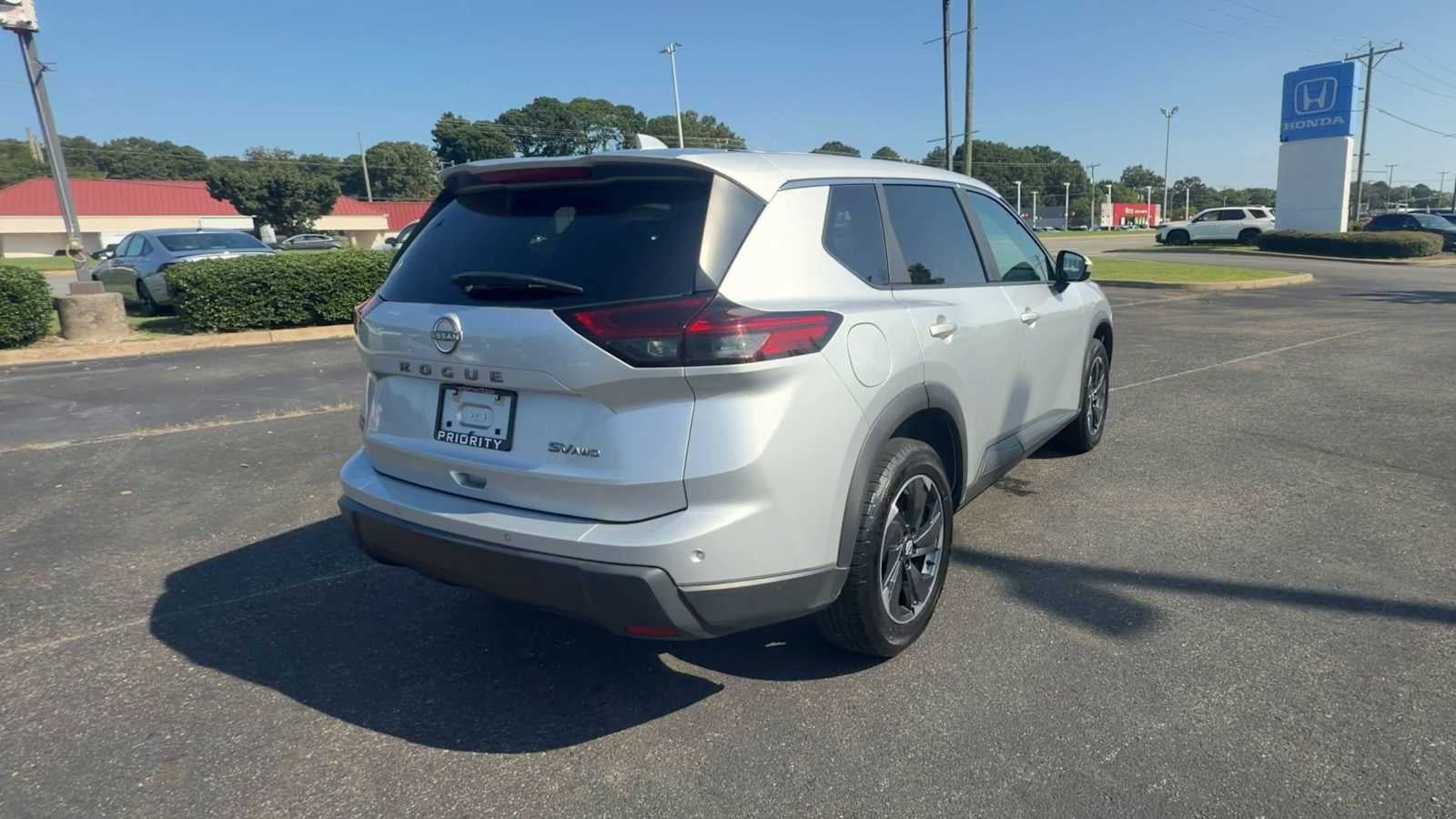 2024 Nissan Rogue SV