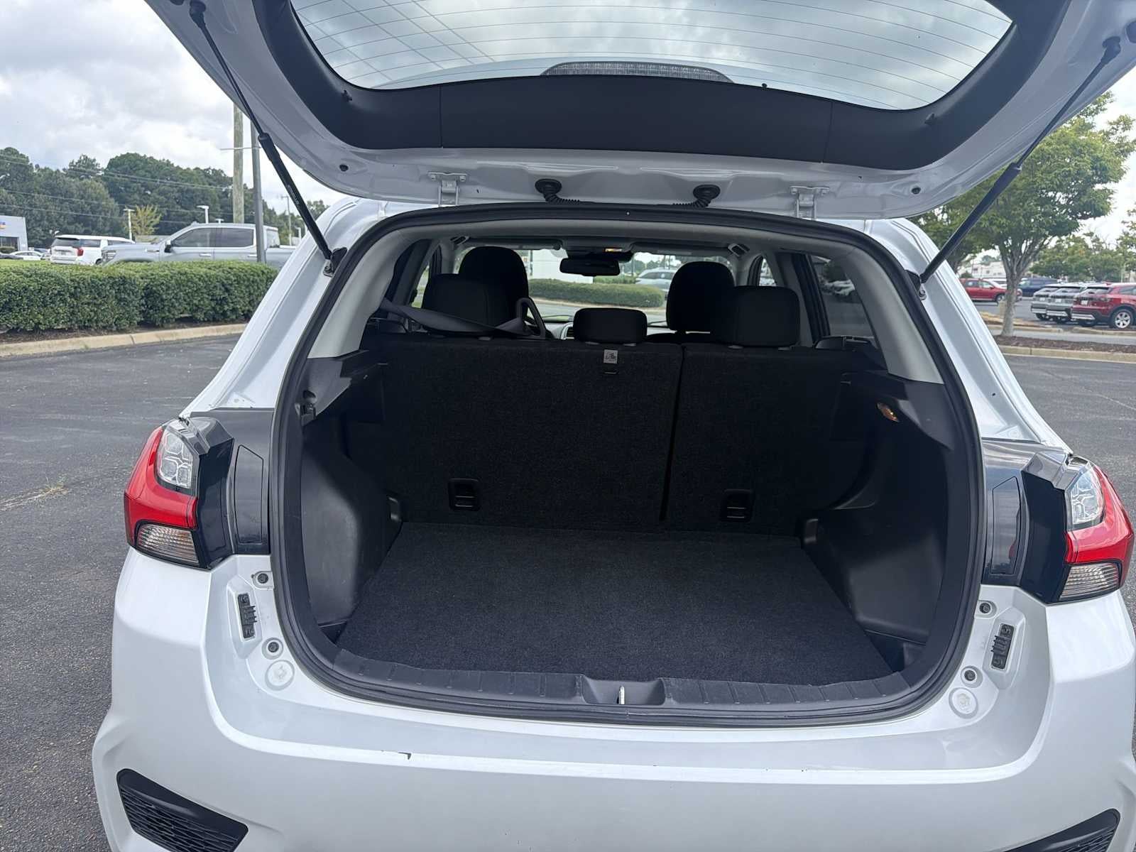 2025 Mitsubishi Outlander Sport LE