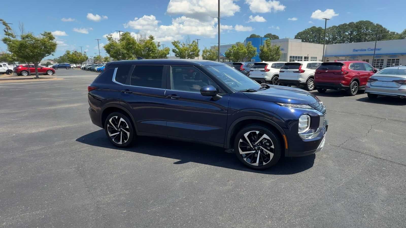 2024 Mitsubishi Outlander SE